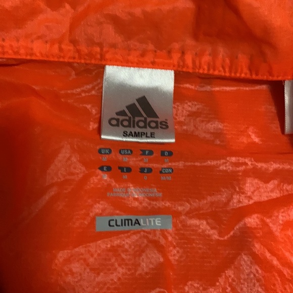 Nice rain running top by adidas - Picture 4 of 4